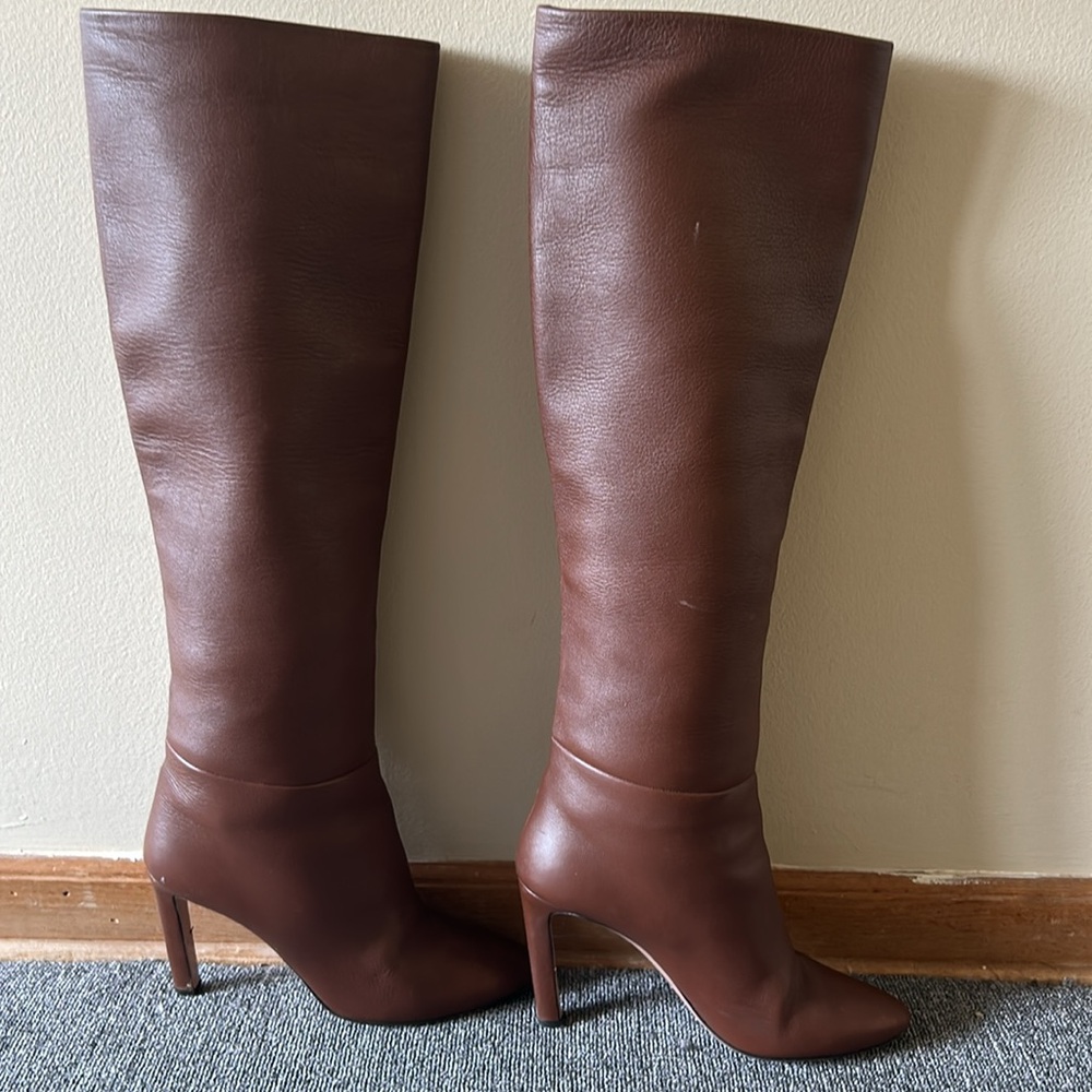 Oscar de la Renta Brown Leather Knee-High Heeled Boots